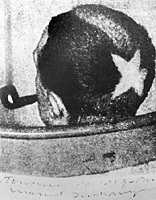course: I Can See, chapter: Art Classes, lesson: Self Portraits, artist: Marcel Duchamp